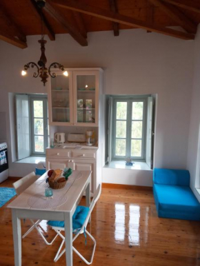Iolis Loft Hydra
